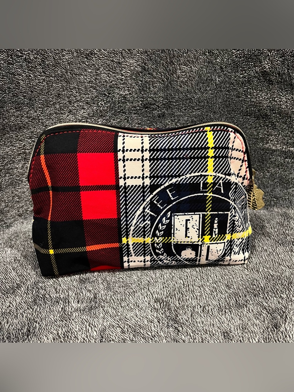 Estee Lauder red and blue tartan plaid cosmetic bag made of polyester
